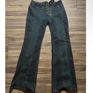 Cute Y2k Jeans (: They look like bratz jeans 👖💙